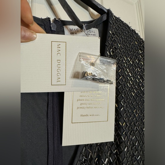 👗 NWT! Mac Duggal Beaded Wrap Over Puff Sleeve Dress - Picture 10 of 16